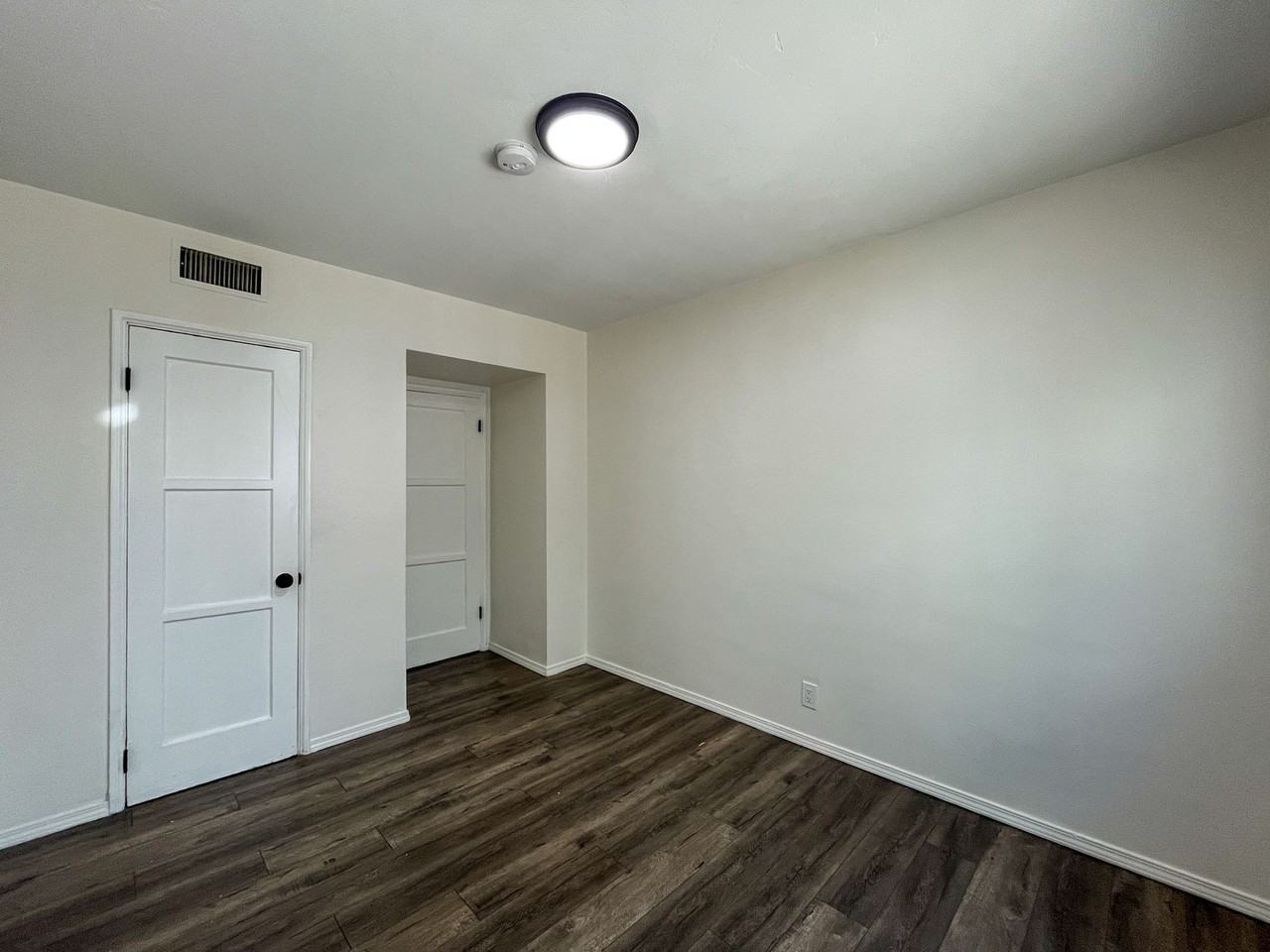 3401 W 84th Pl - Photo 6 of 8