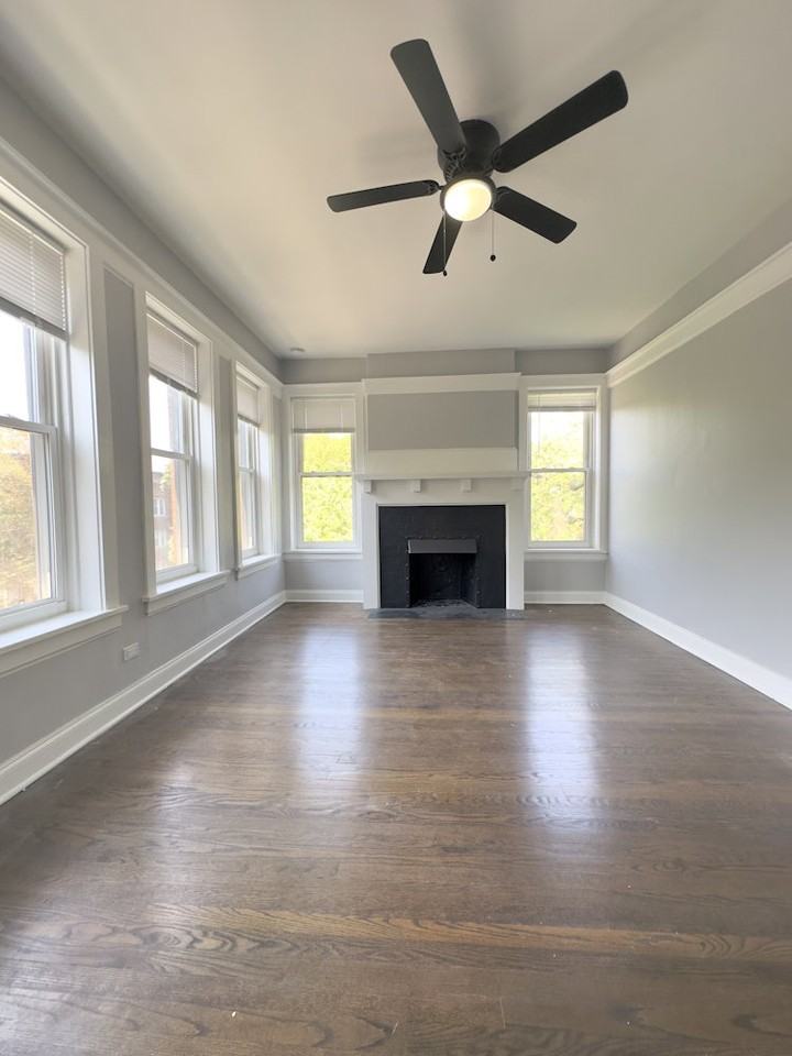 6259 W Rosemont Ave ## 1 - Photo 2 of 8