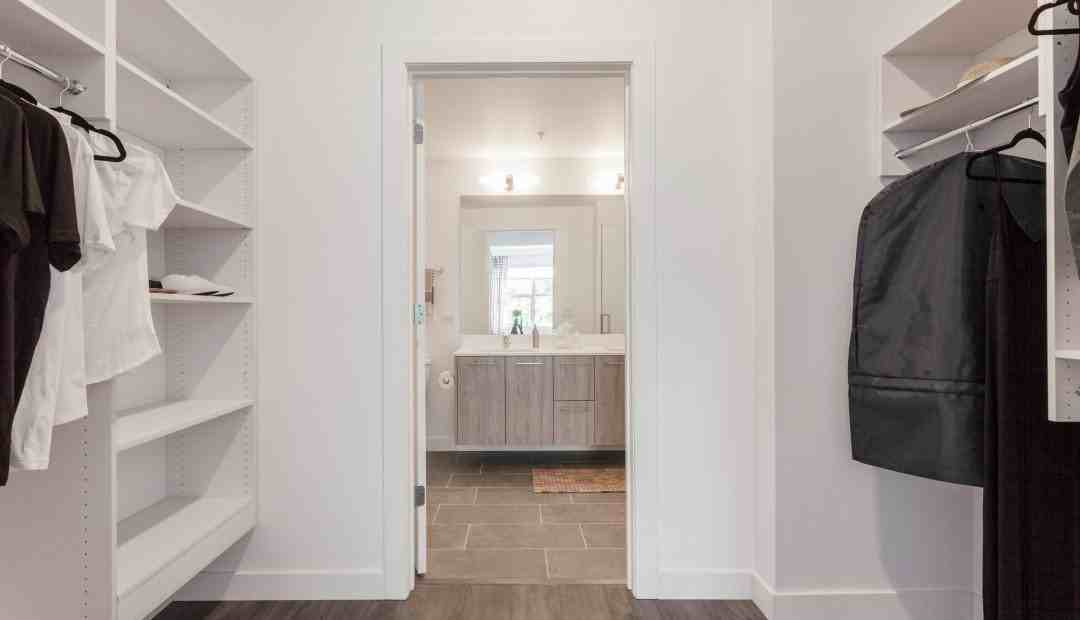209 Elmwood Ave - Photo 7 of 8