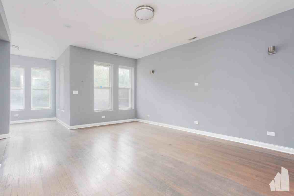 S Greenwood Ave - Photo 6 of 8