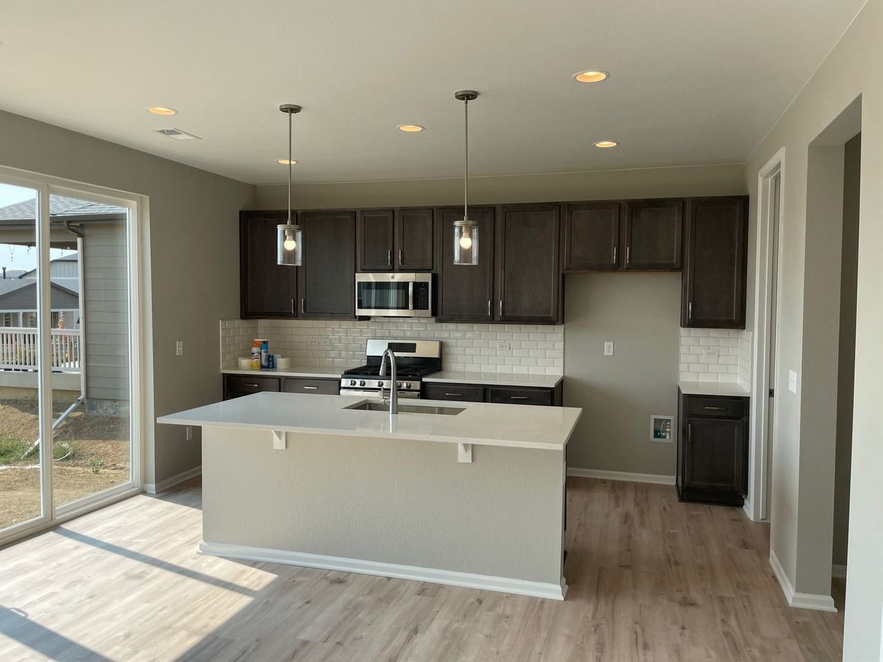 1105 Blue Bell Rd - Photo 4 of 30