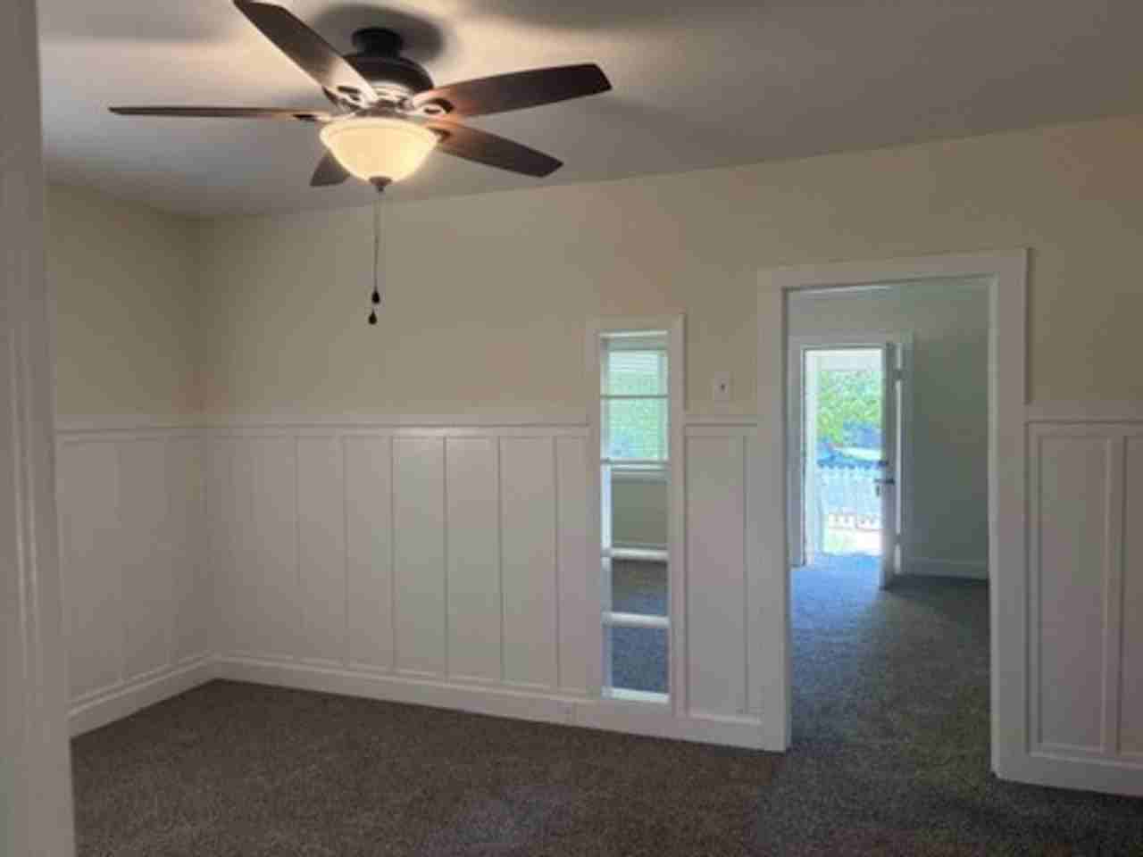 807 Natoma St - Photo 2 of 4