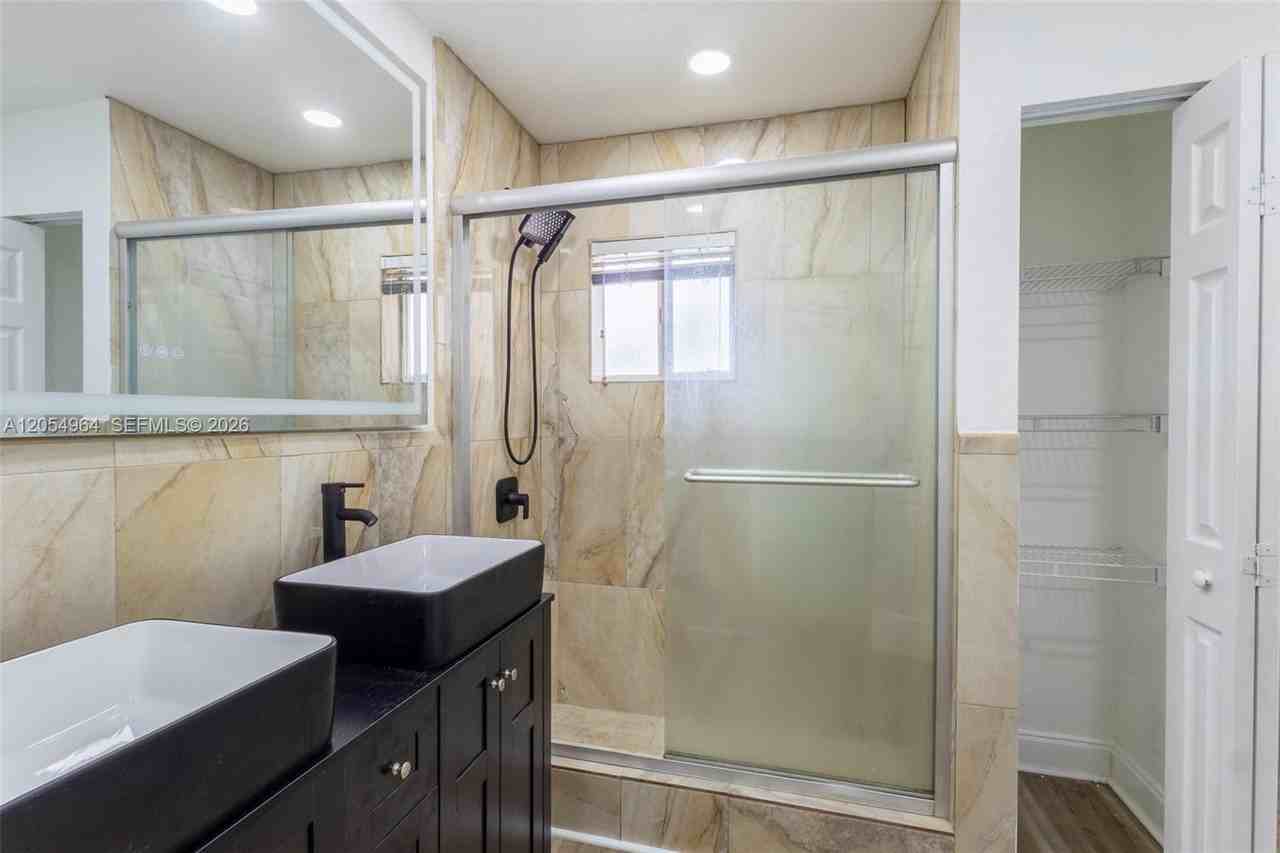 Nw 159th St - Photo 7 of 8