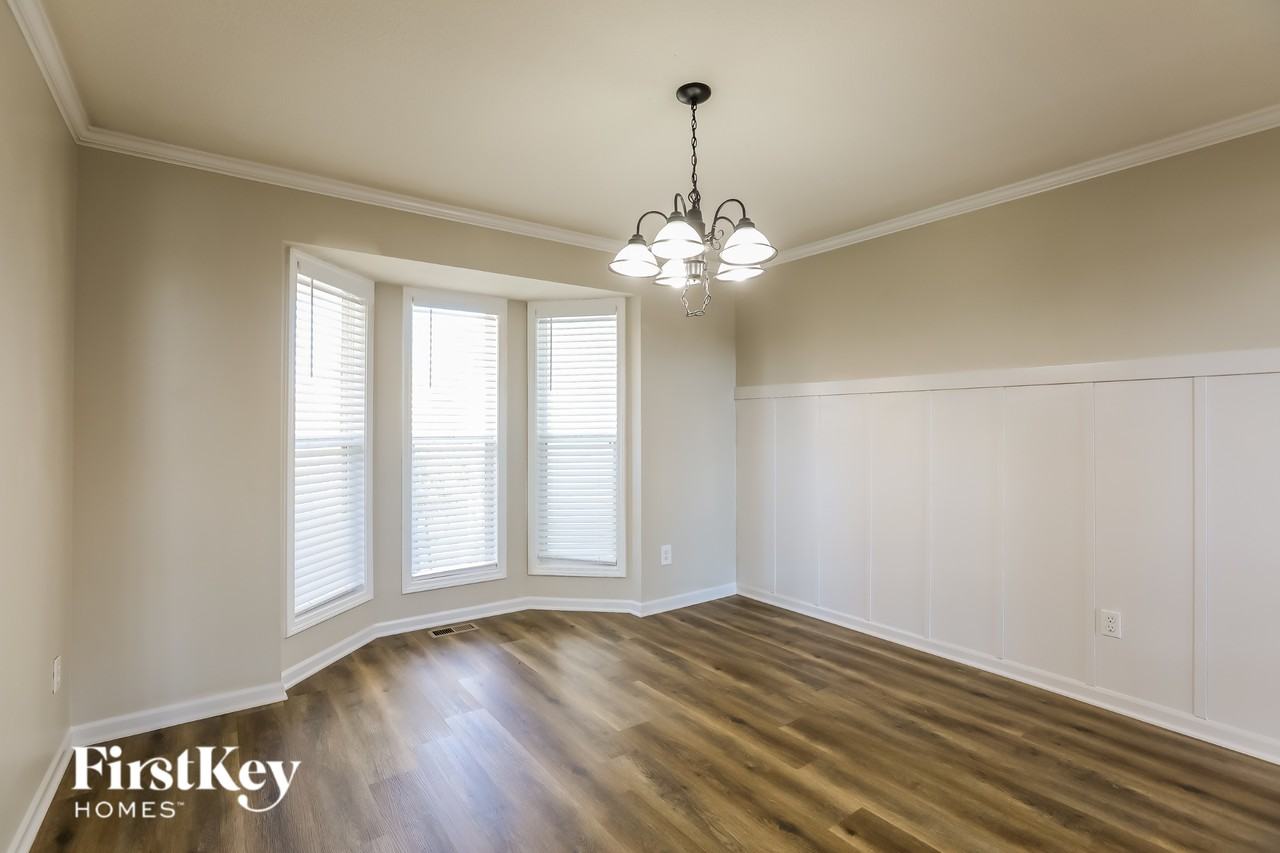 819 Trailway Dr - Photo 5 of 15