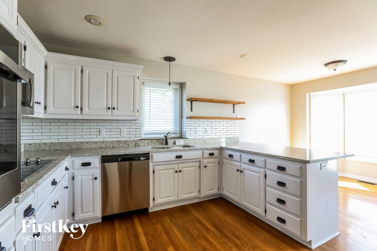 819 Trailway Dr - Photo 6 of 15