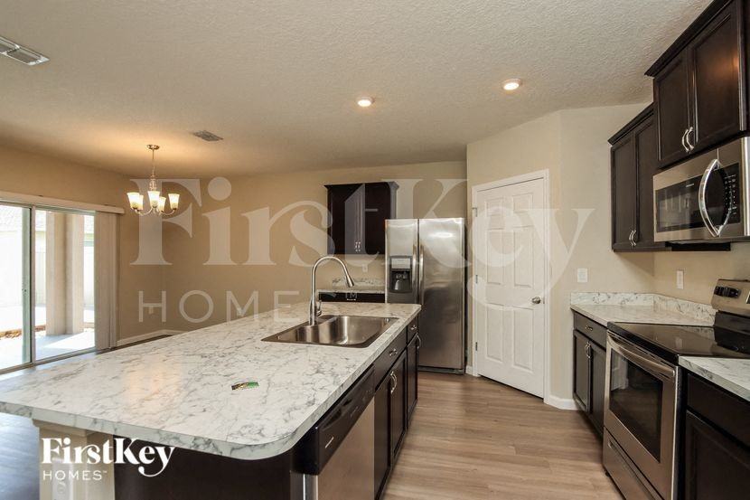 1125 Newton Cir - Photo 6 of 16