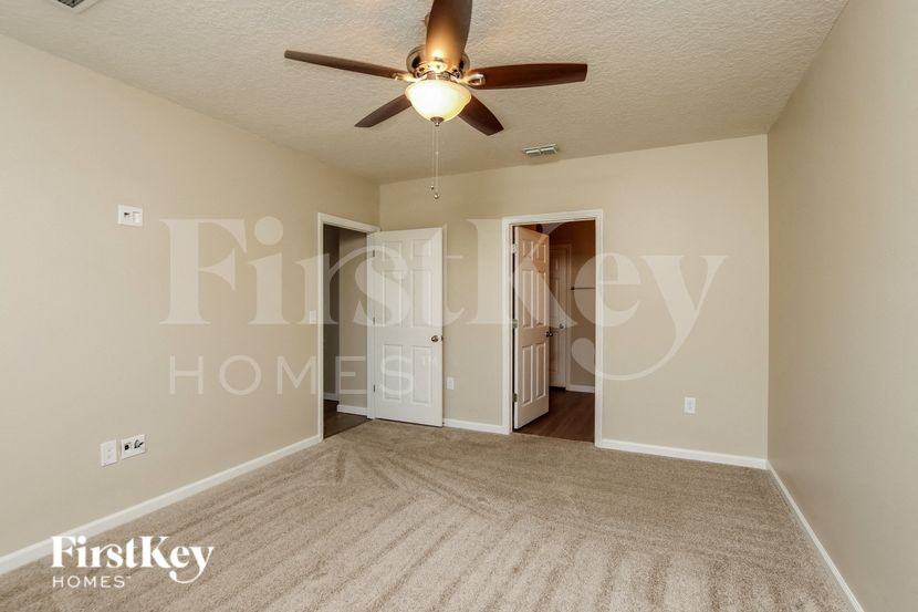 1125 Newton Cir - Photo 7 of 16