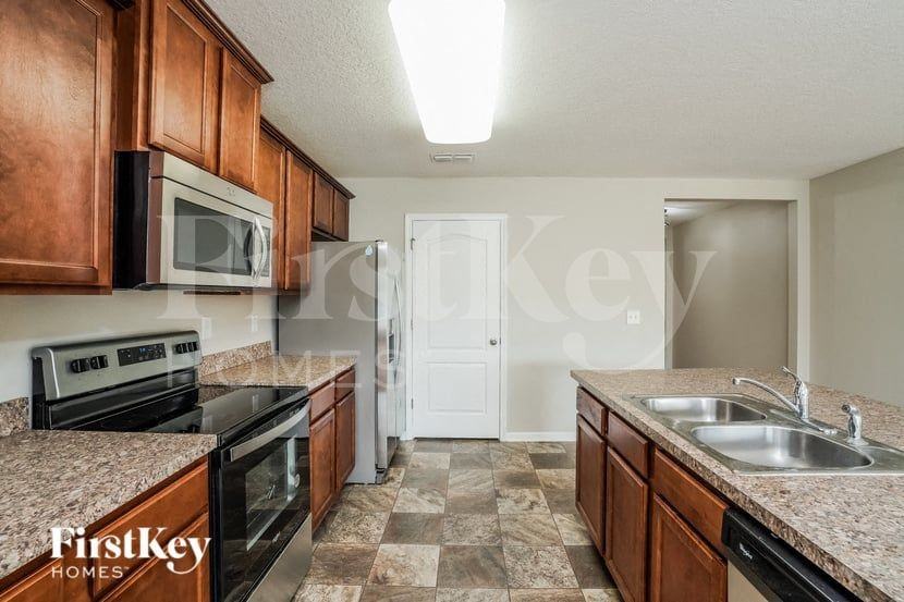 4130 Great Falls Loop - Photo 6 of 15