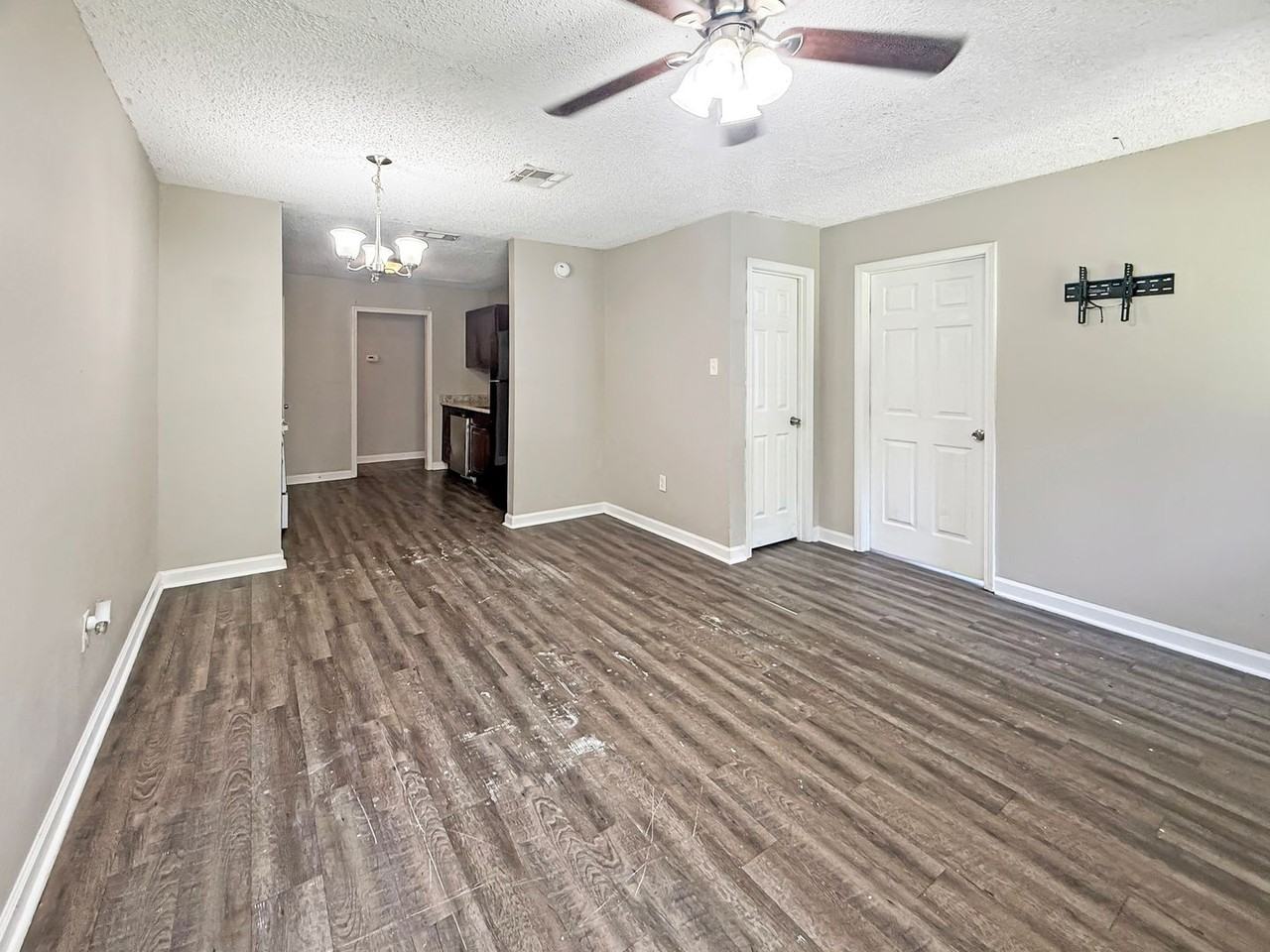 9648 El Scott Ave - Photo 3 of 8