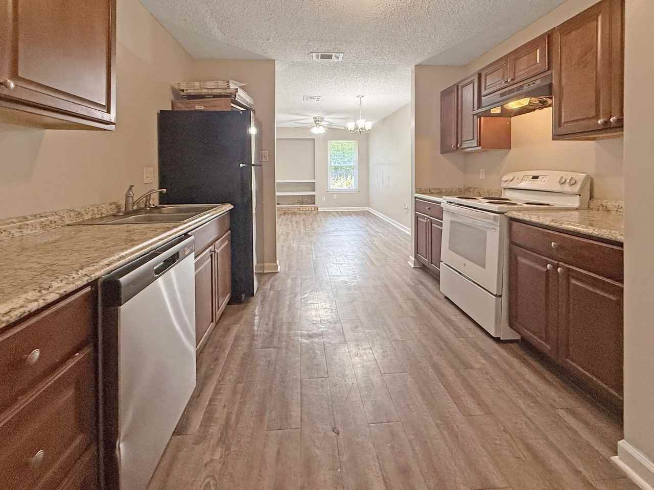 9648 El Scott Ave - Photo 4 of 8