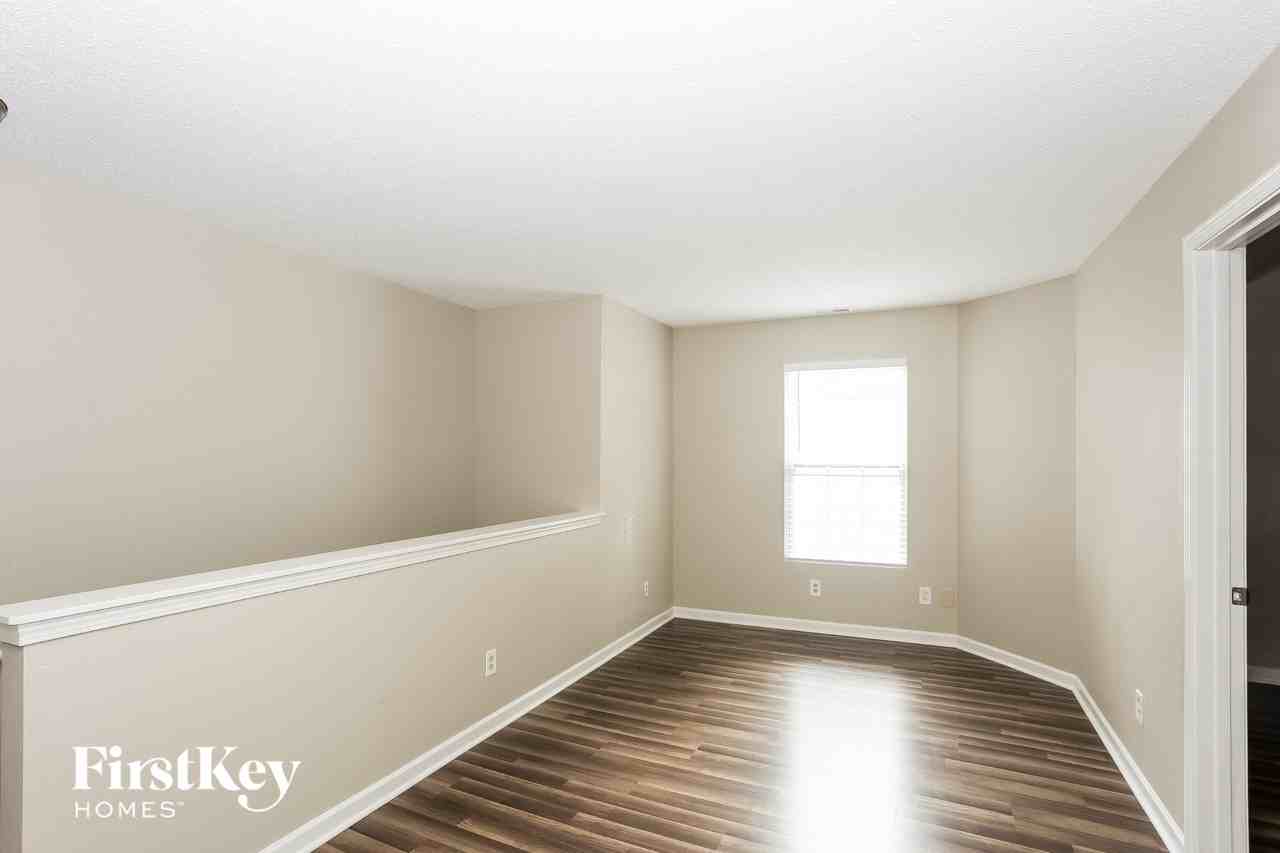 7120 Sycamore Grove Ct - Photo 5 of 15