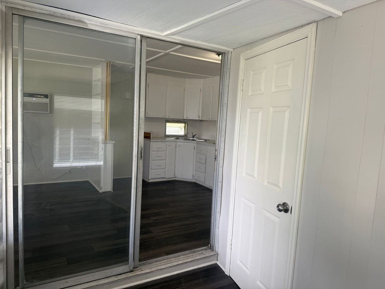 1106 50th Avenue Ter W - Photo 6 of 28