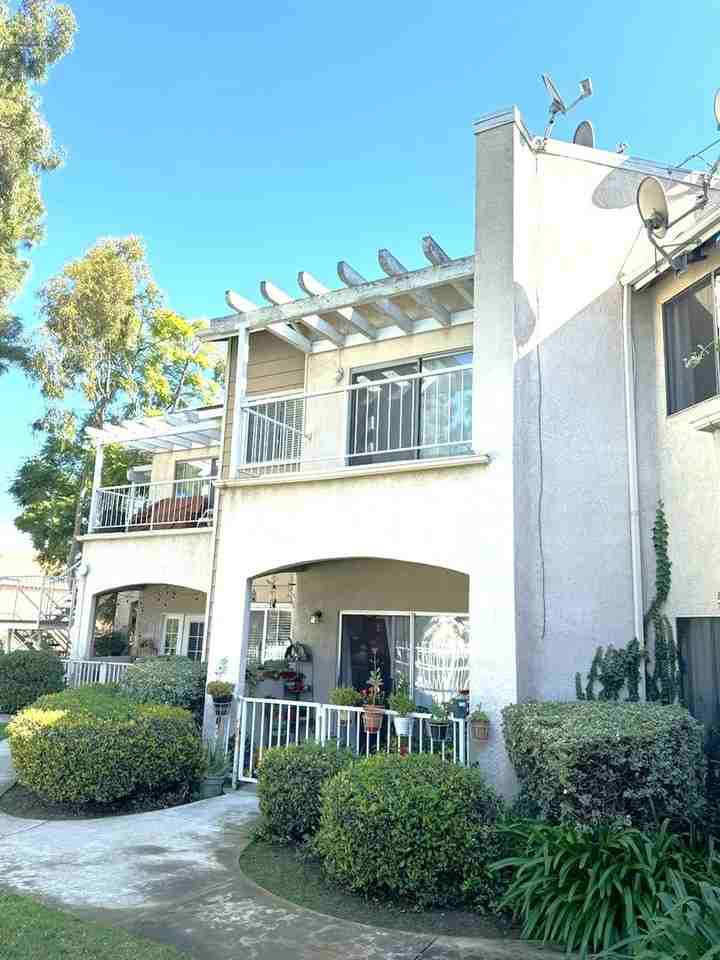 2410 N Towne Ave #3