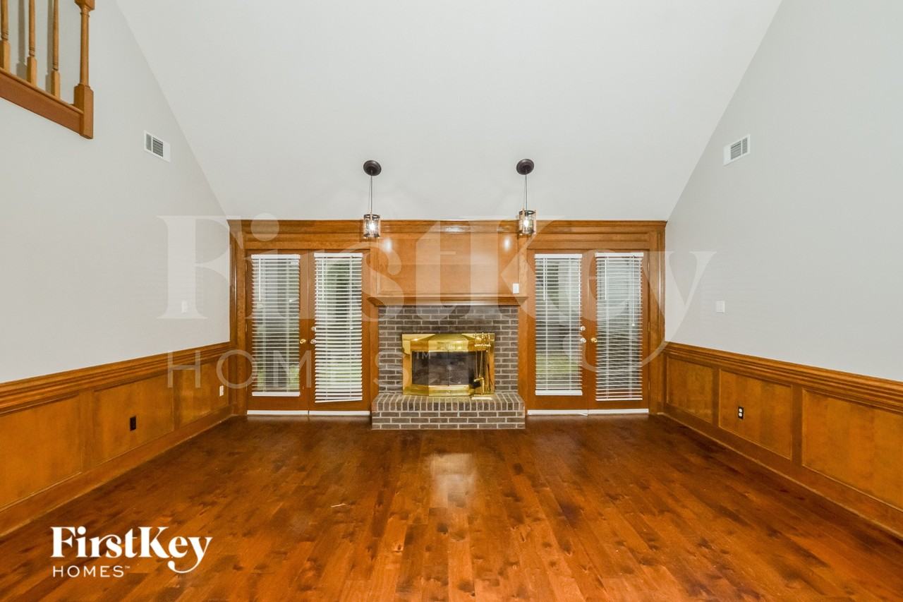 3943 Green Spruce Bnd - Photo 7 of 16