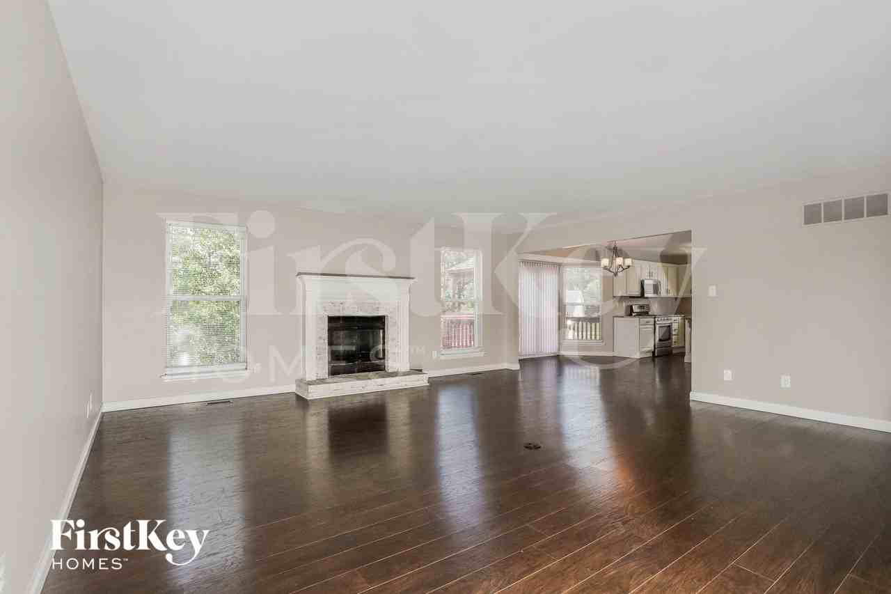 7796 Boatside Dr - Photo 3 of 14