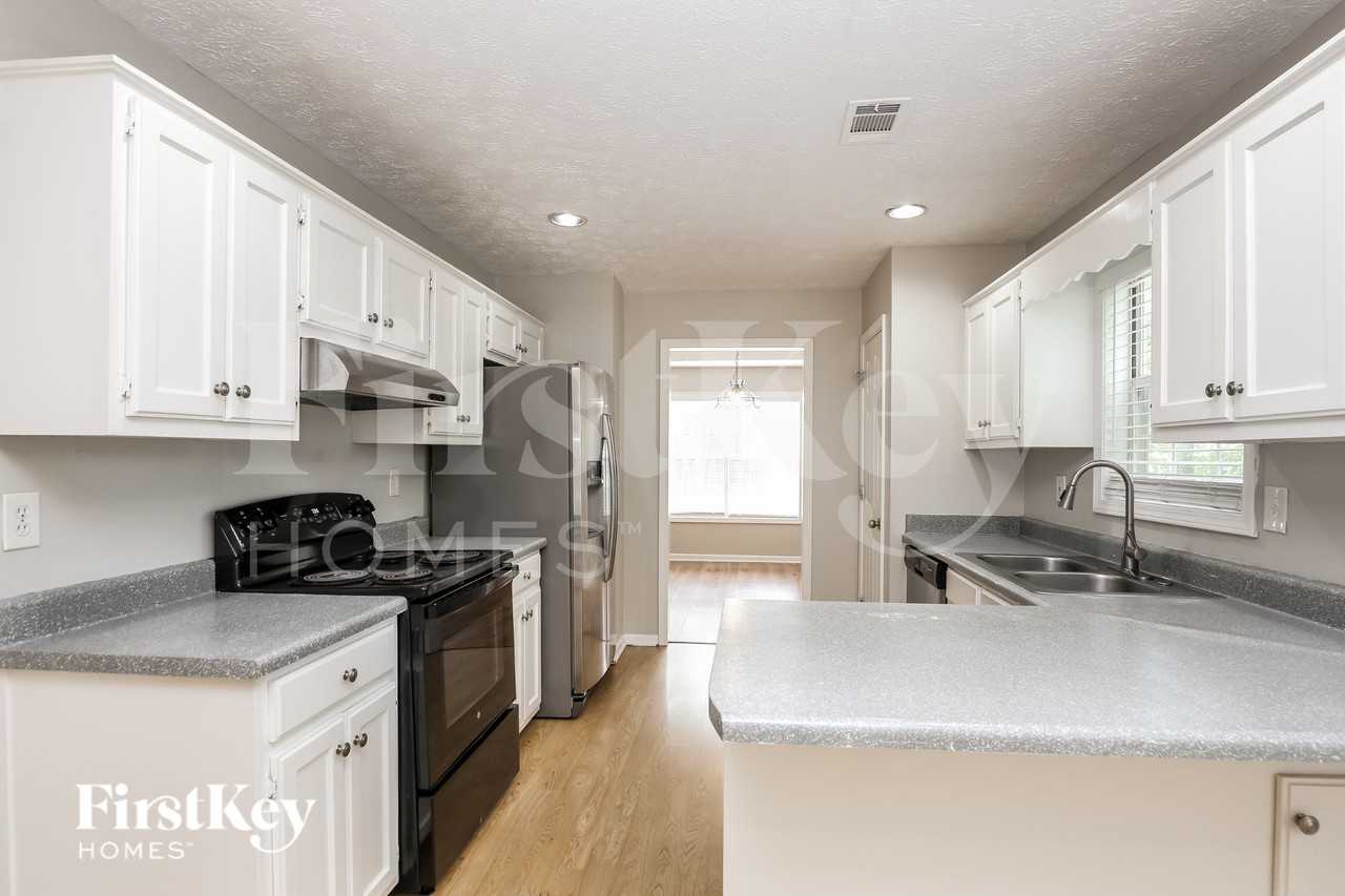 1480 Royale Castle Dr - Photo 6 of 16