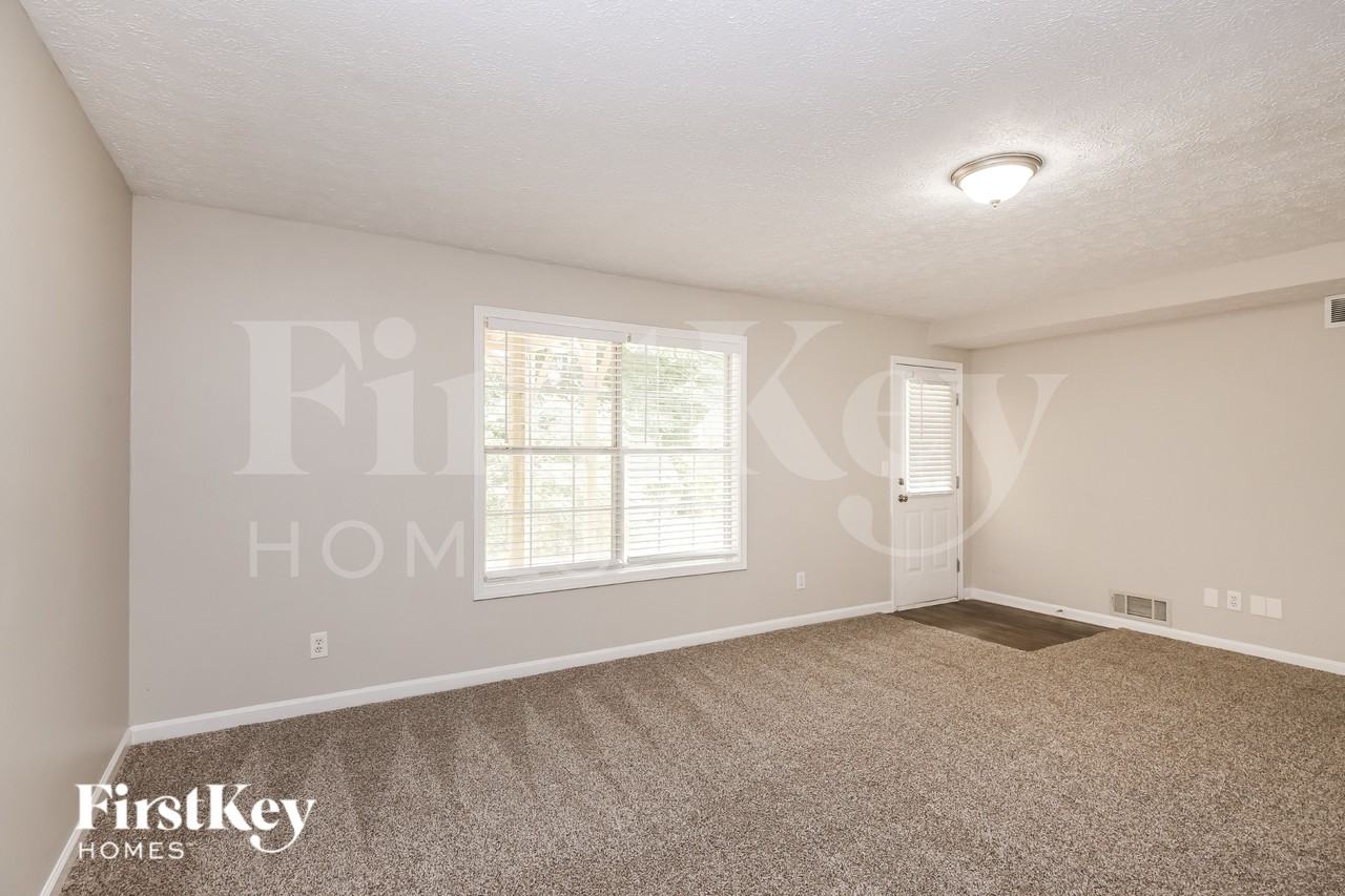 1480 Royale Castle Dr - Photo 7 of 16