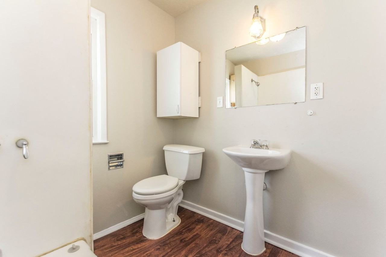 1809 Lay St - Photo 5 of 17