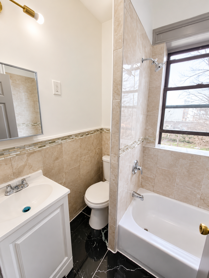 66 N Grove St #4C - Photo 2 of 6