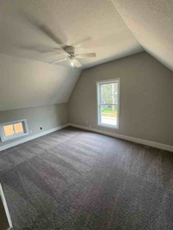510 W Columbia Ter - Photo 7 of 17