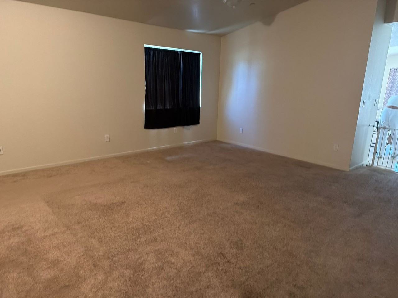 276 Paige Ct - Photo 2 of 18