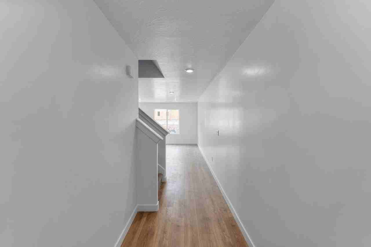 2133 S Wolverine Way - Photo 4 of 39