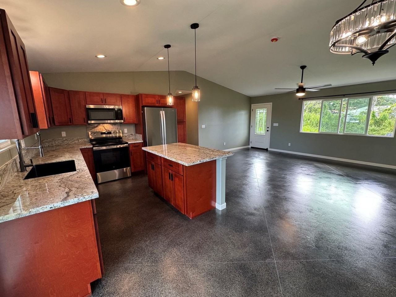 16-2074 Lilikoi Dr - Photo 2 of 12