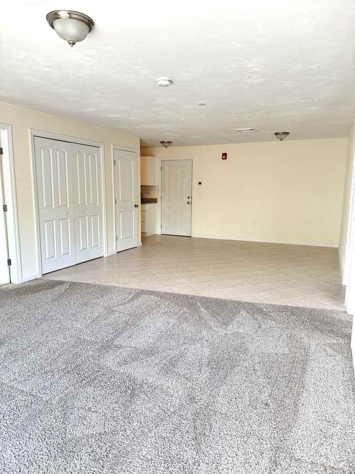 7 Rogers Way - Photo 3 of 14