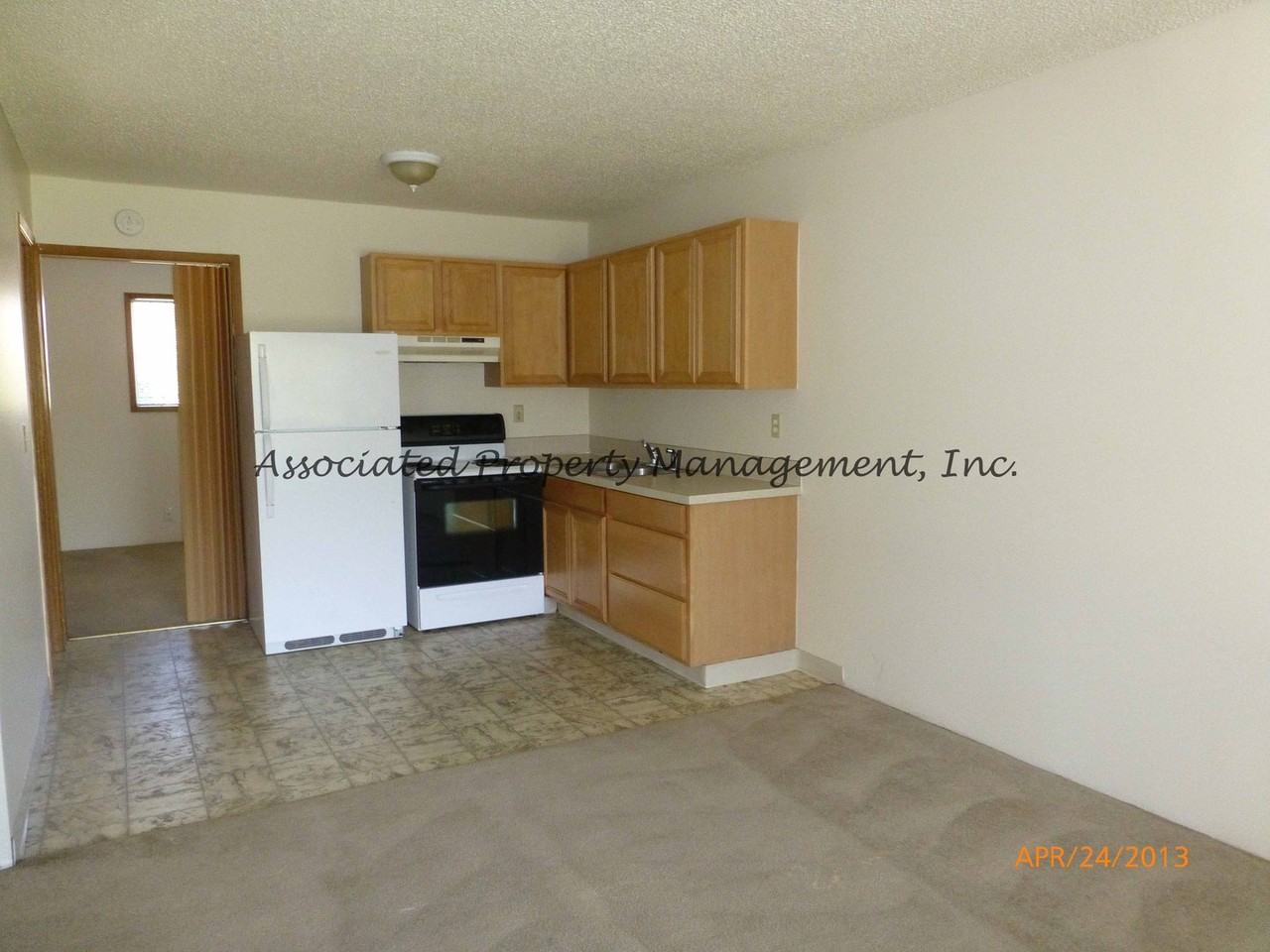 2218 19th Ave #N - Photo 3 of 8