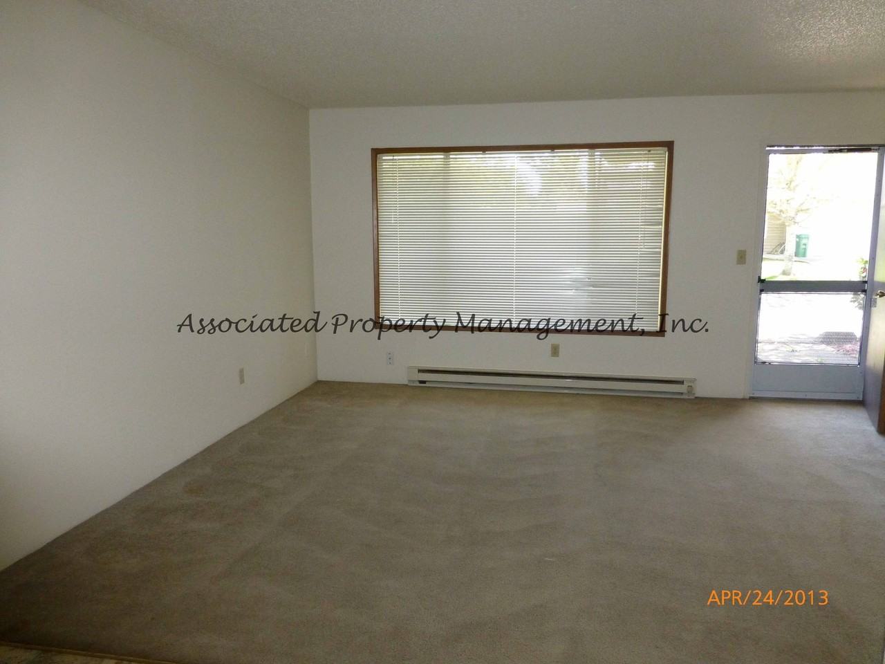 2218 19th Ave #N - Photo 4 of 8