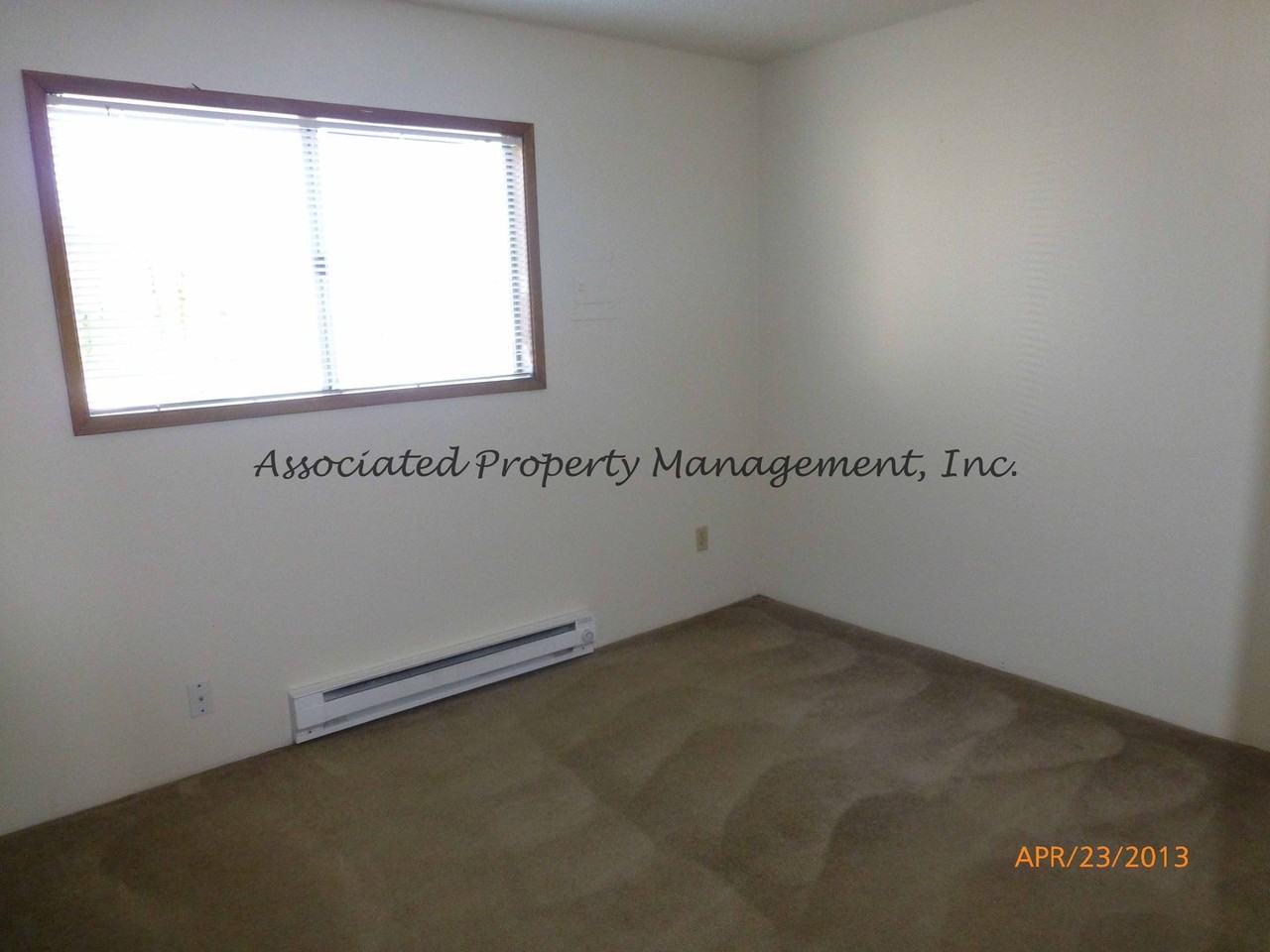 2218 19th Ave #N - Photo 5 of 8