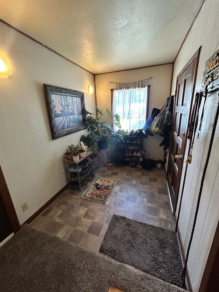 2409 Thomas Ave - Photo 5 of 21