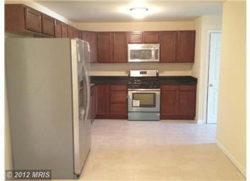 8516 Potomac Ave - Photo 3 of 21