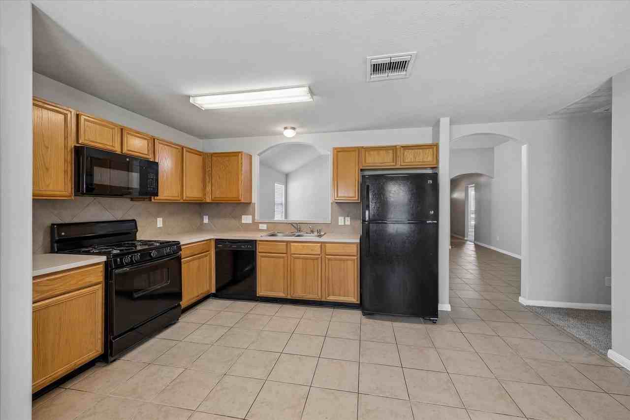 19538 Aventine Plantation Dr - Photo 6 of 13