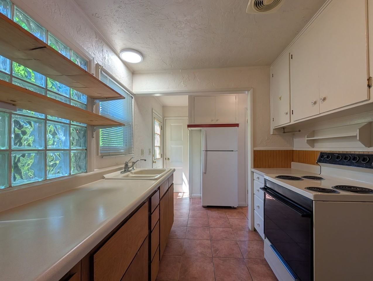 436 Mill St - Photo 7 of 15