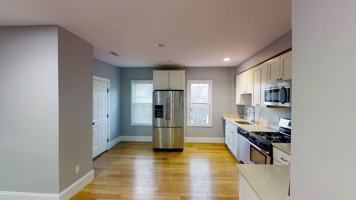 featured image of 722 Saratoga St