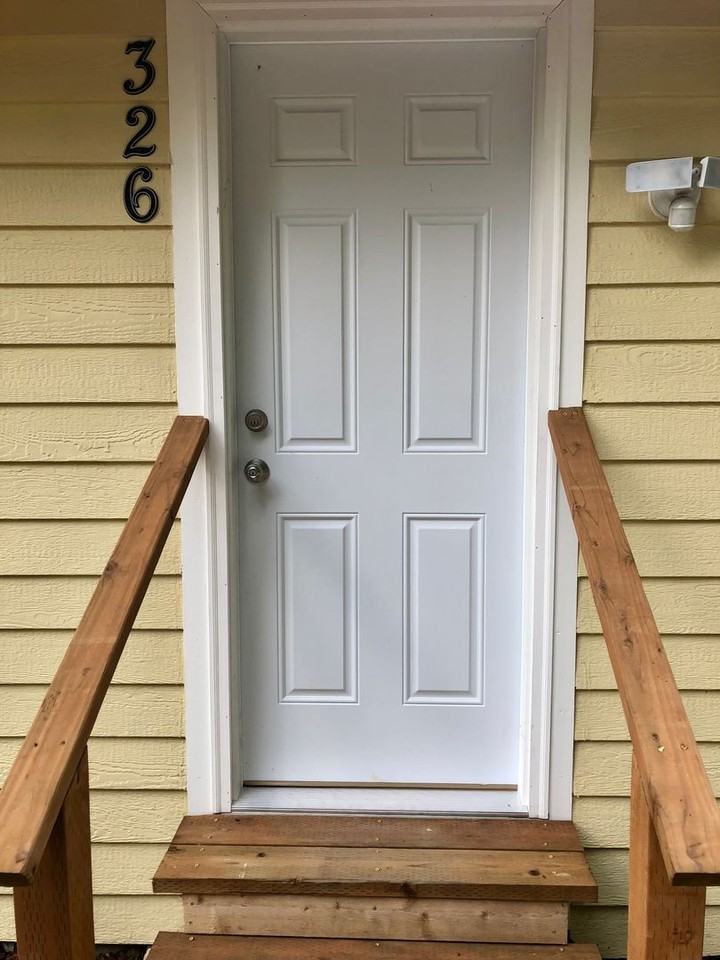 326 Ford Ave - Photo 6 of 25