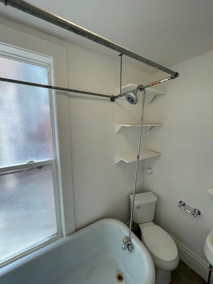 729 Blake Ave - Photo 6 of 11