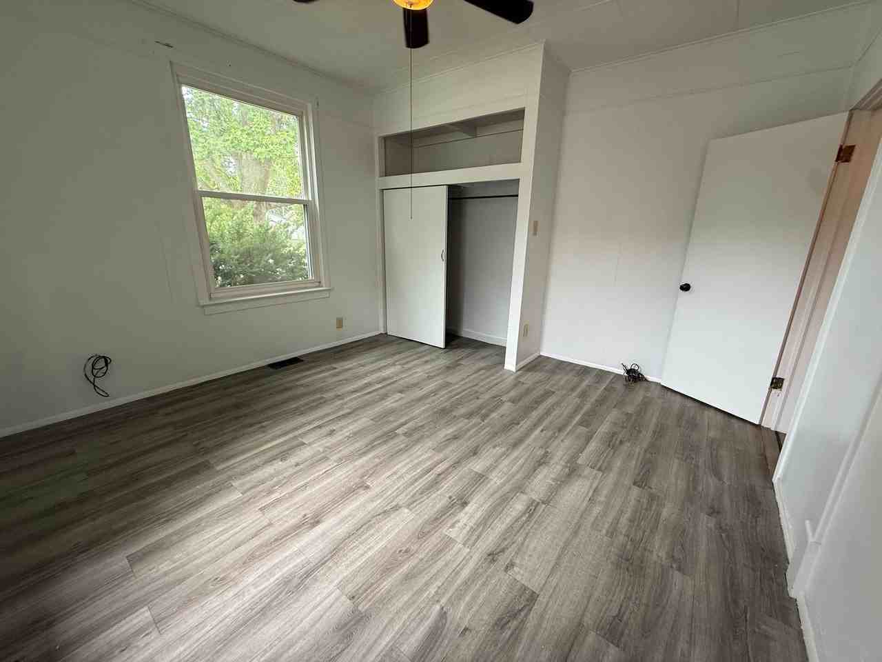 1800 W Lee St - Photo 5 of 11
