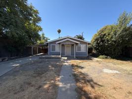 featured image of 717 Castaic Ave