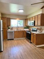 featured image of 464 Smithridge Park