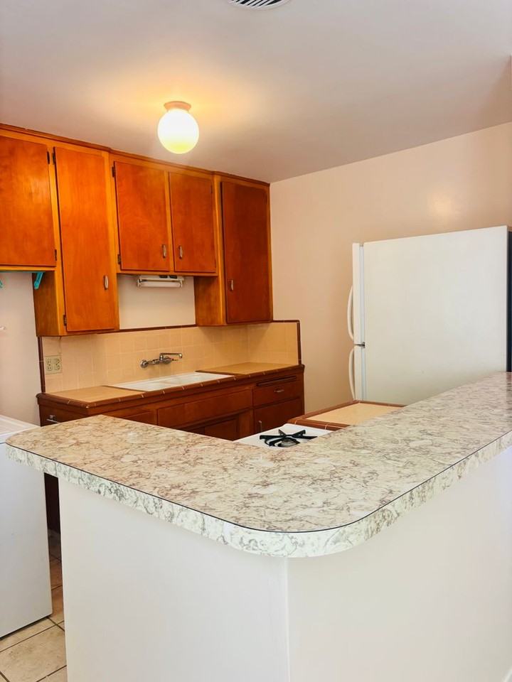 236 Avenida Santa Barbara - Photo 5 of 23