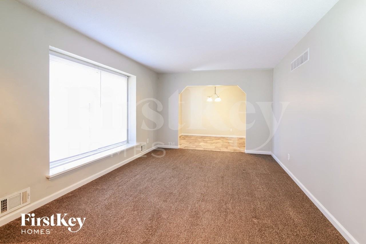 6504 E 129th Pl - Photo 3 of 13