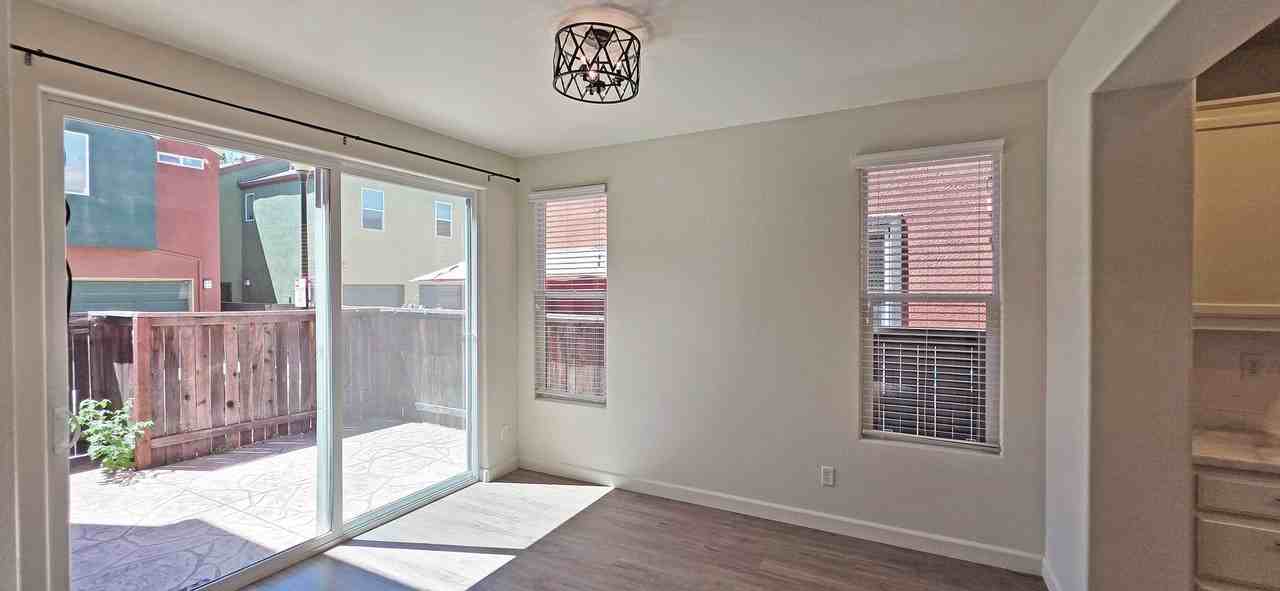 845 Bronze Ln - Photo 7 of 45