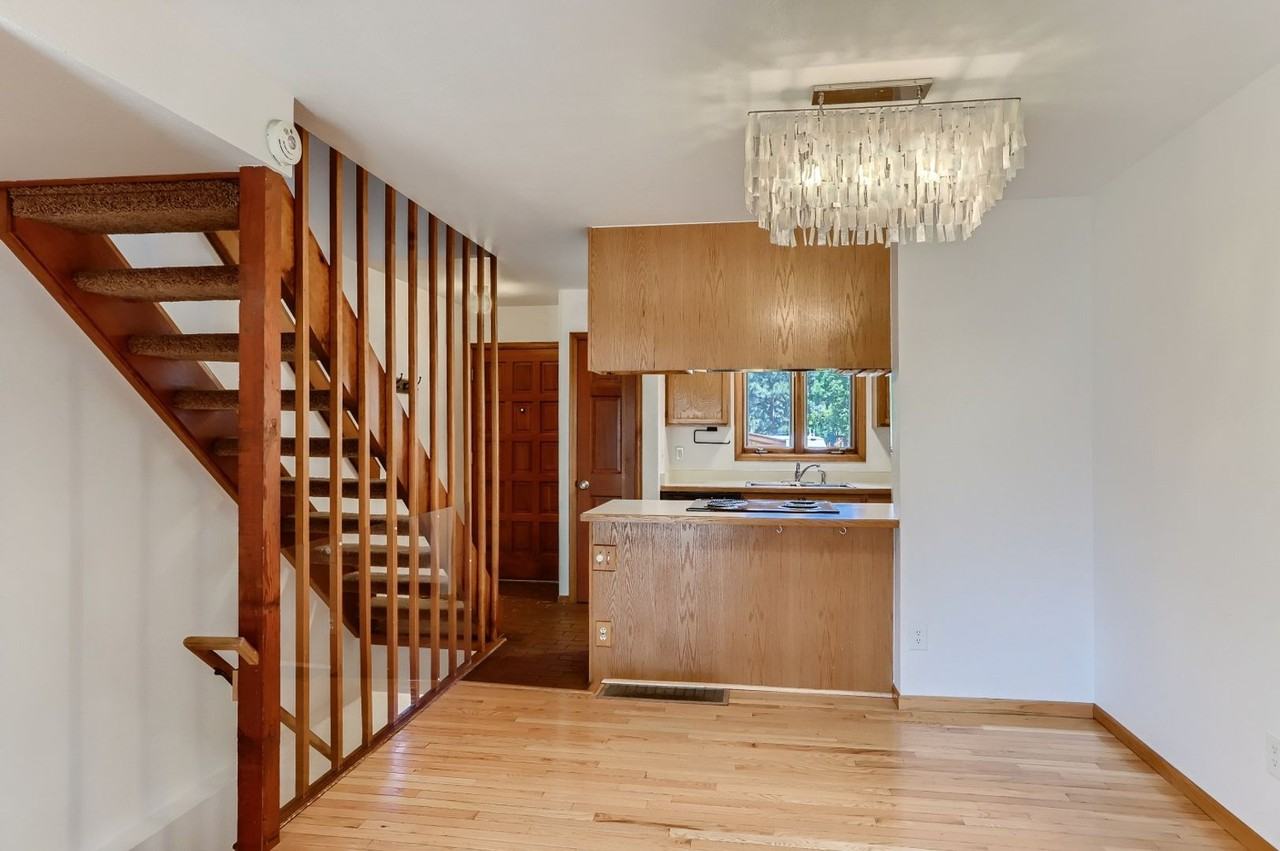 3304 Hickok Pl - Photo 4 of 16
