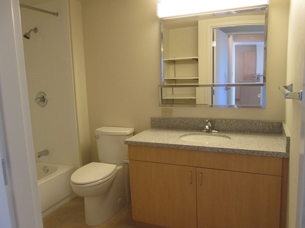 1315 Kalakaua Ave #2406 - Photo 5 of 13
