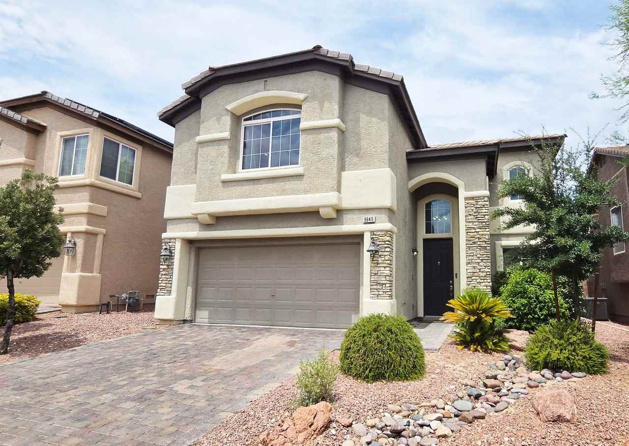 9946 Burton Lake Ct - Photo 2 of 44