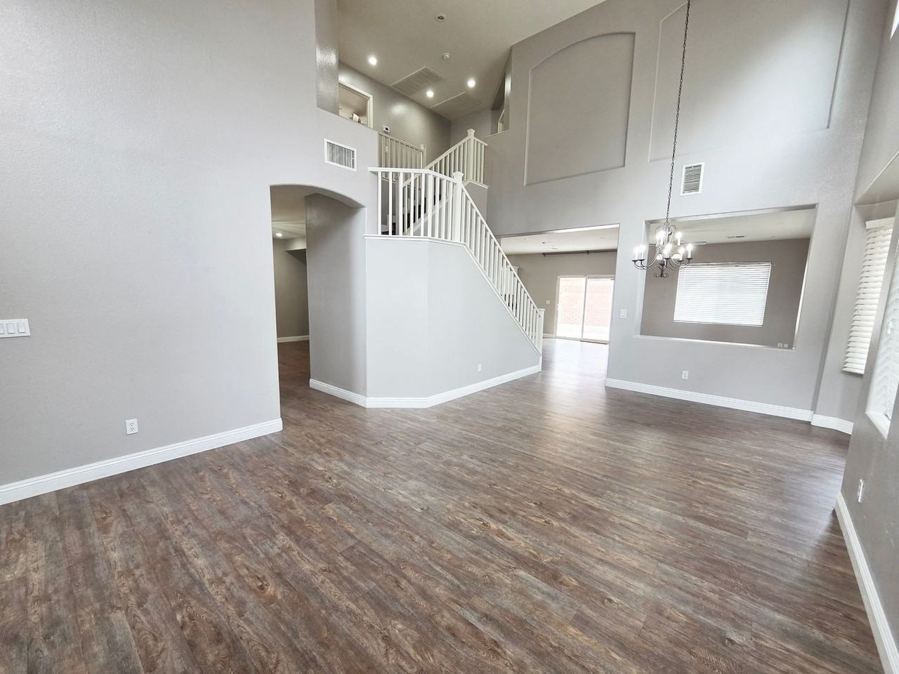 9946 Burton Lake Ct - Photo 6 of 44