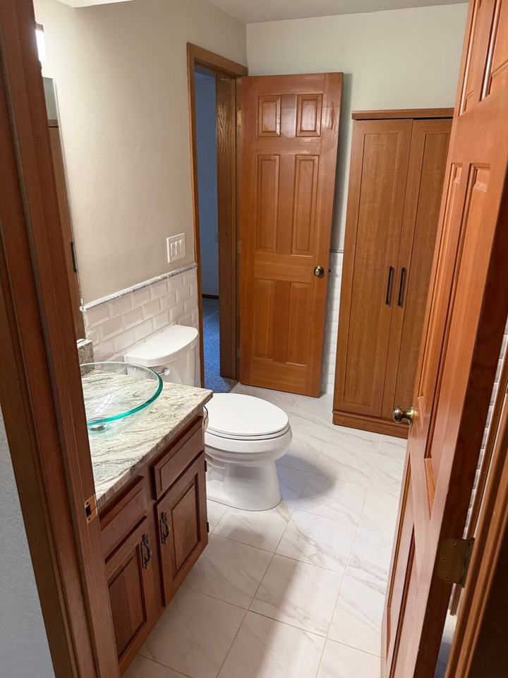 814 814 Shoshone Drive Shelter Bay - Photo 7 of 15