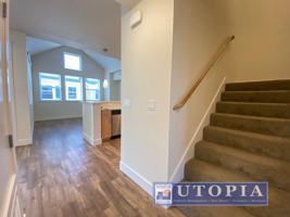 featured image of 105 Jacobs Ln